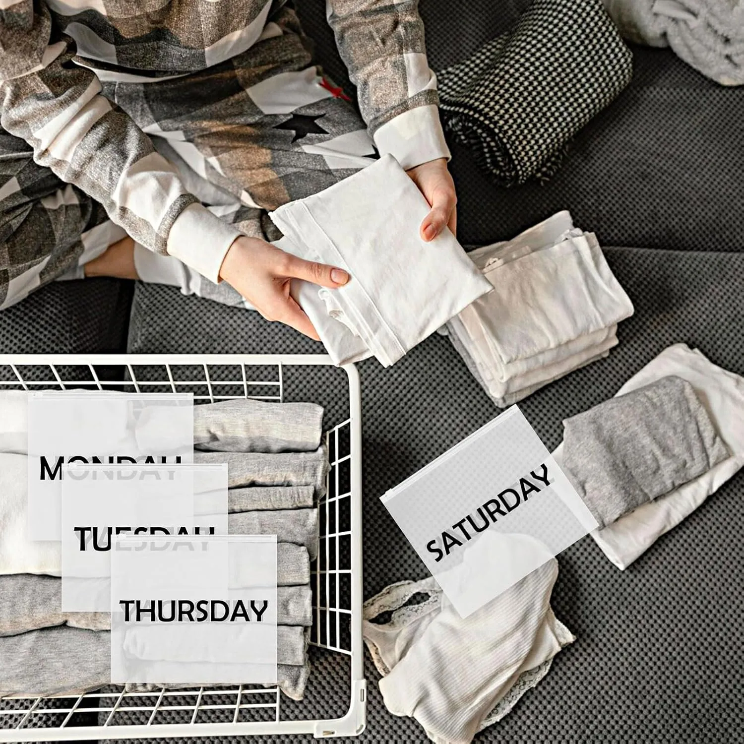 35Pcs Packing Cubes for Days of Week,Frosted Travel Organizer Pouches for Suitcases Packaging Bags Luggage Packing Cubes Packing Organizers Days of Week Travel Pouches for Home Storage Organizing Bags