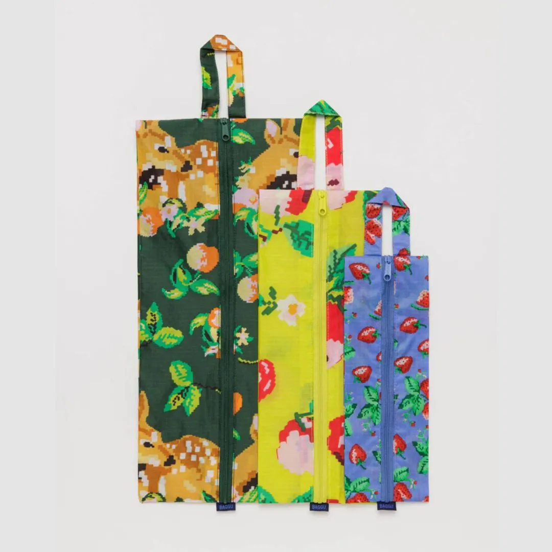 3D Travel Zip Set (Needlepoint Fruit)