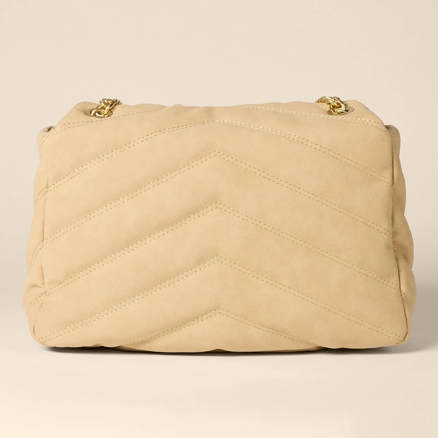 Amazon Essentials Women's Soft Quilted Flap Bag