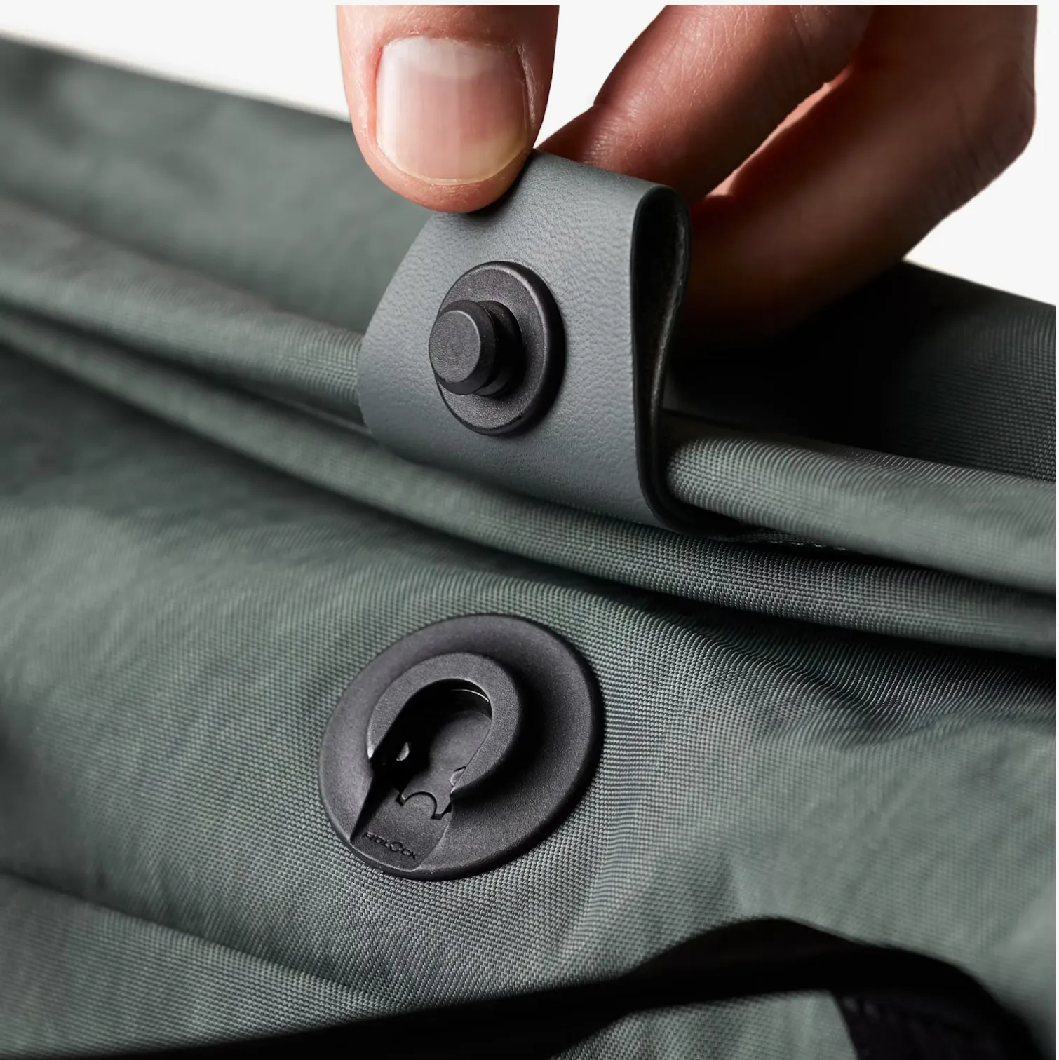 Bellroy Tokyo Messenger Bag 14" - Everglade