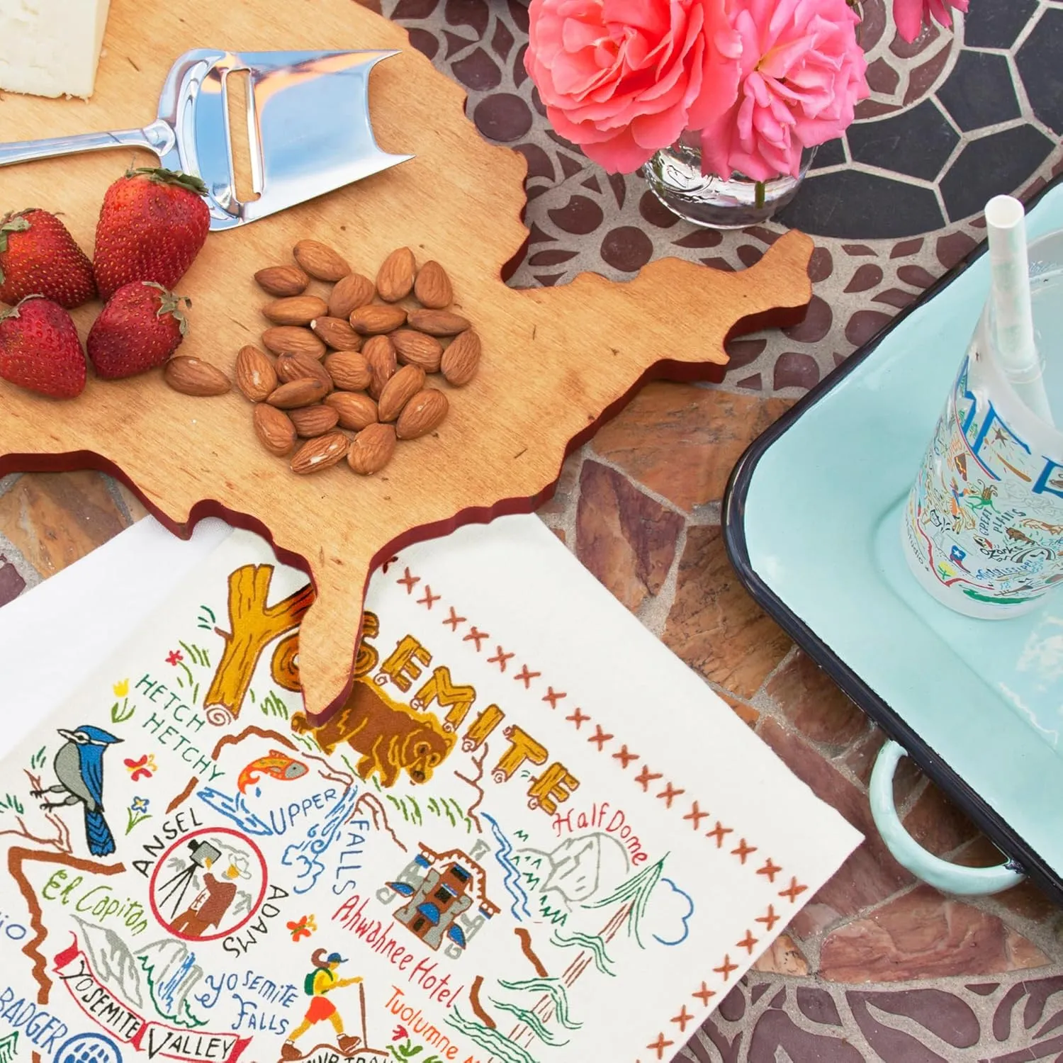 Catstudio Charlotte Dish Towel - U.S. City Souvenir Kitchen and Hand Towel with Original Artwork - Perfect Tea Towels for North Carolina Lovers, Travel Souvenir
