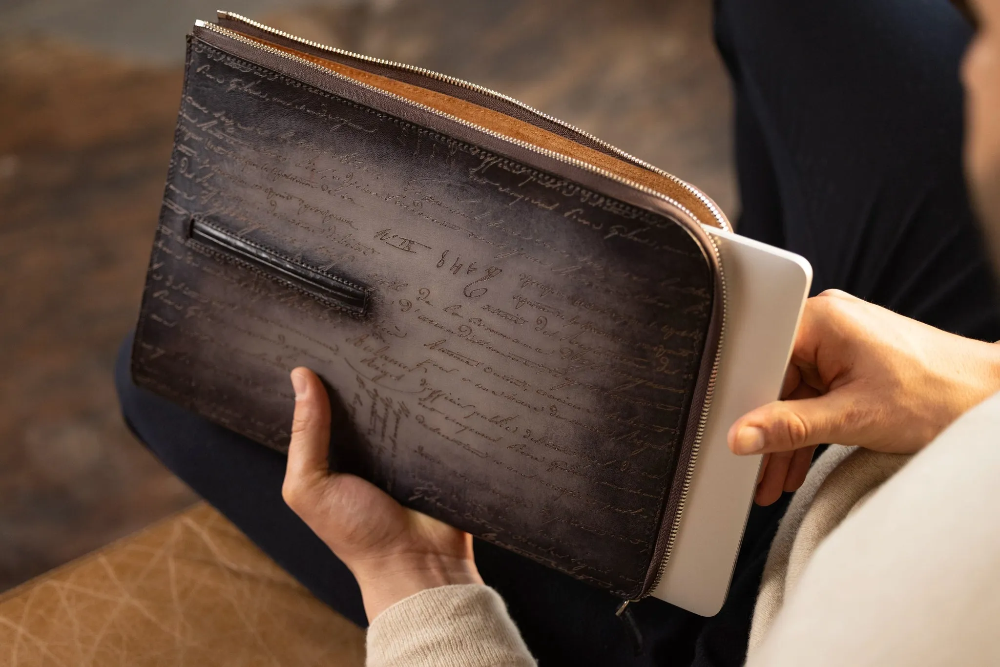 Clutch - Parchment Patina Grey