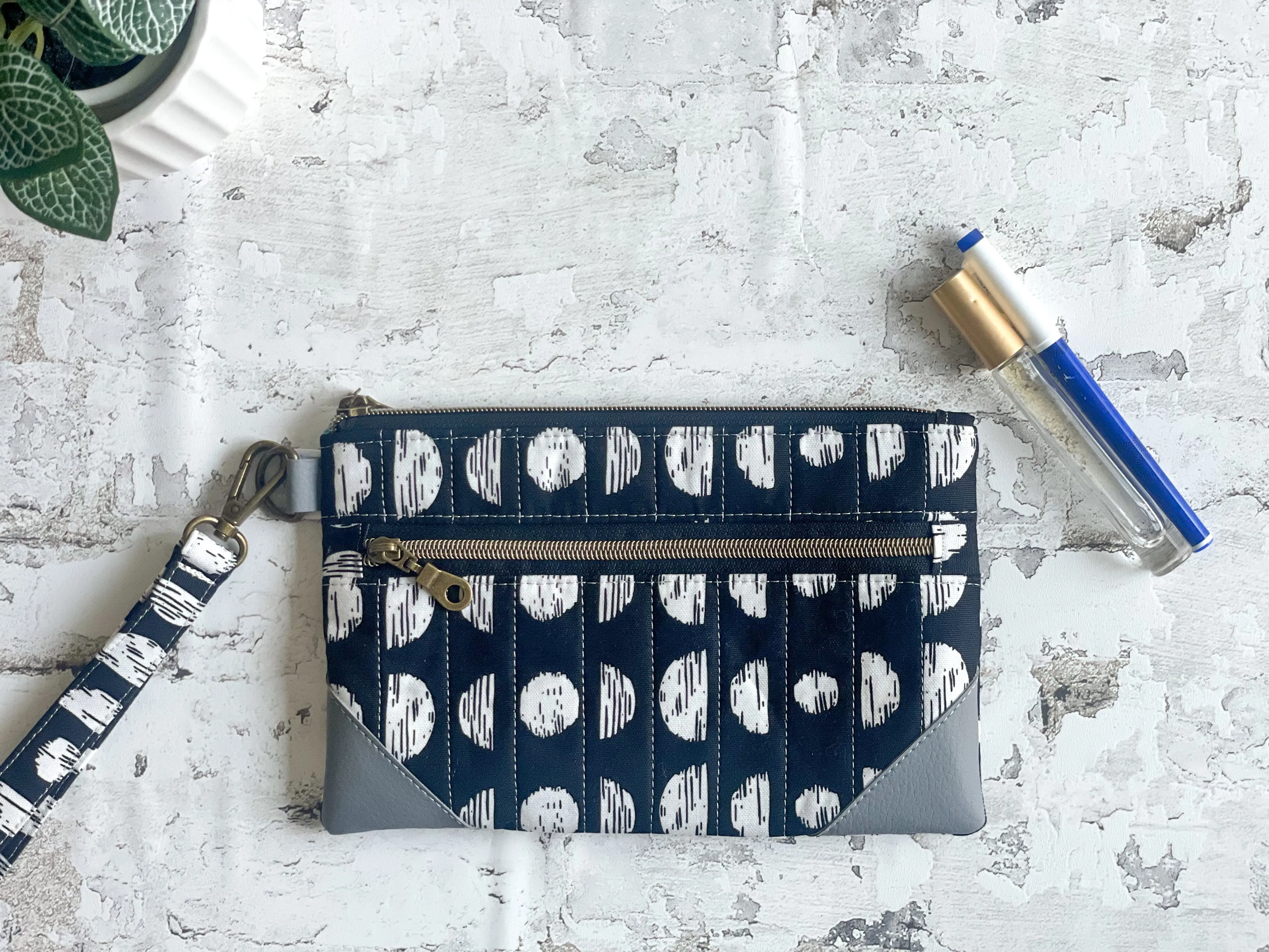 Double Zip Pouch in Moons