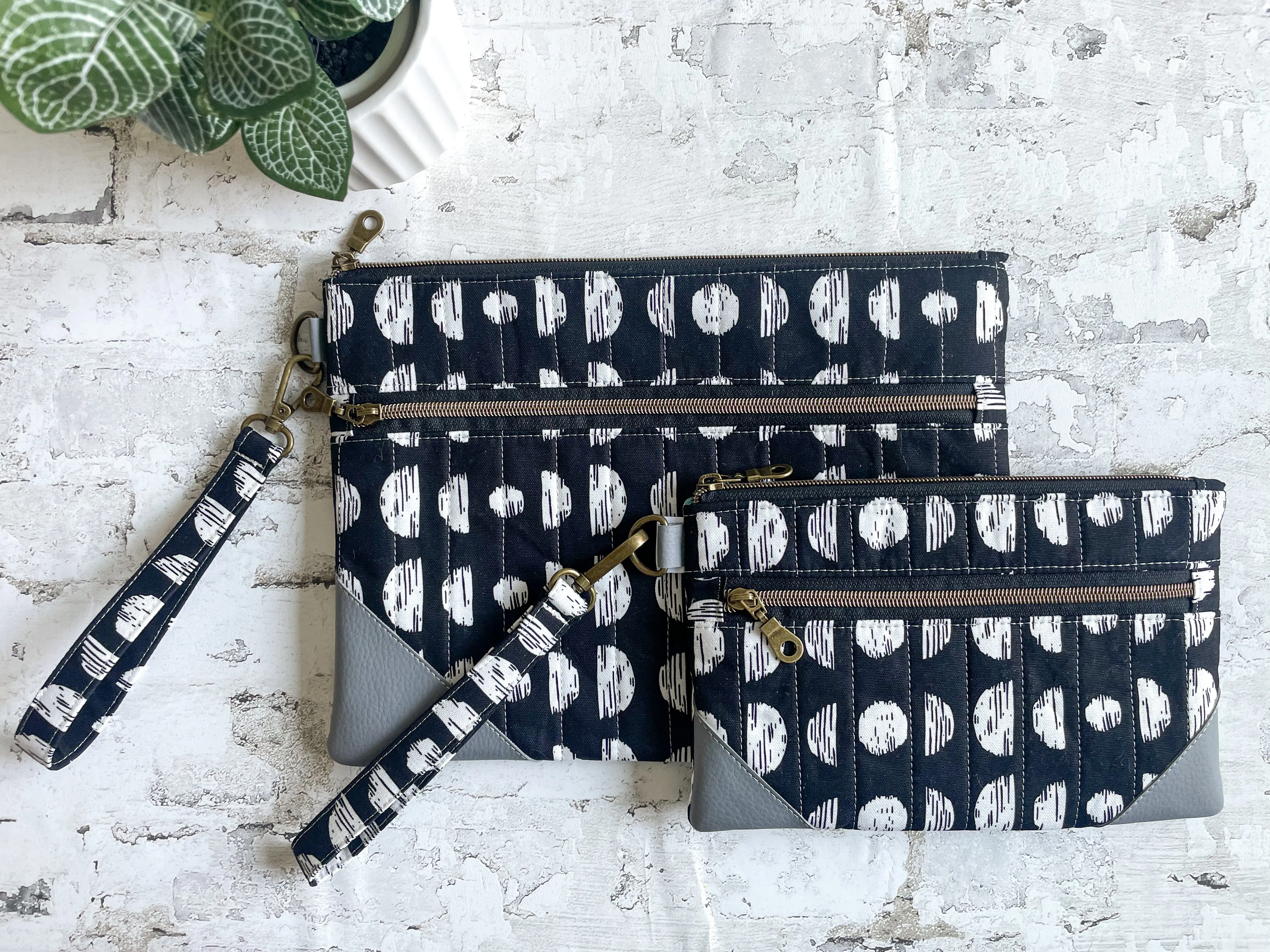 Double Zip Pouch in Moons
