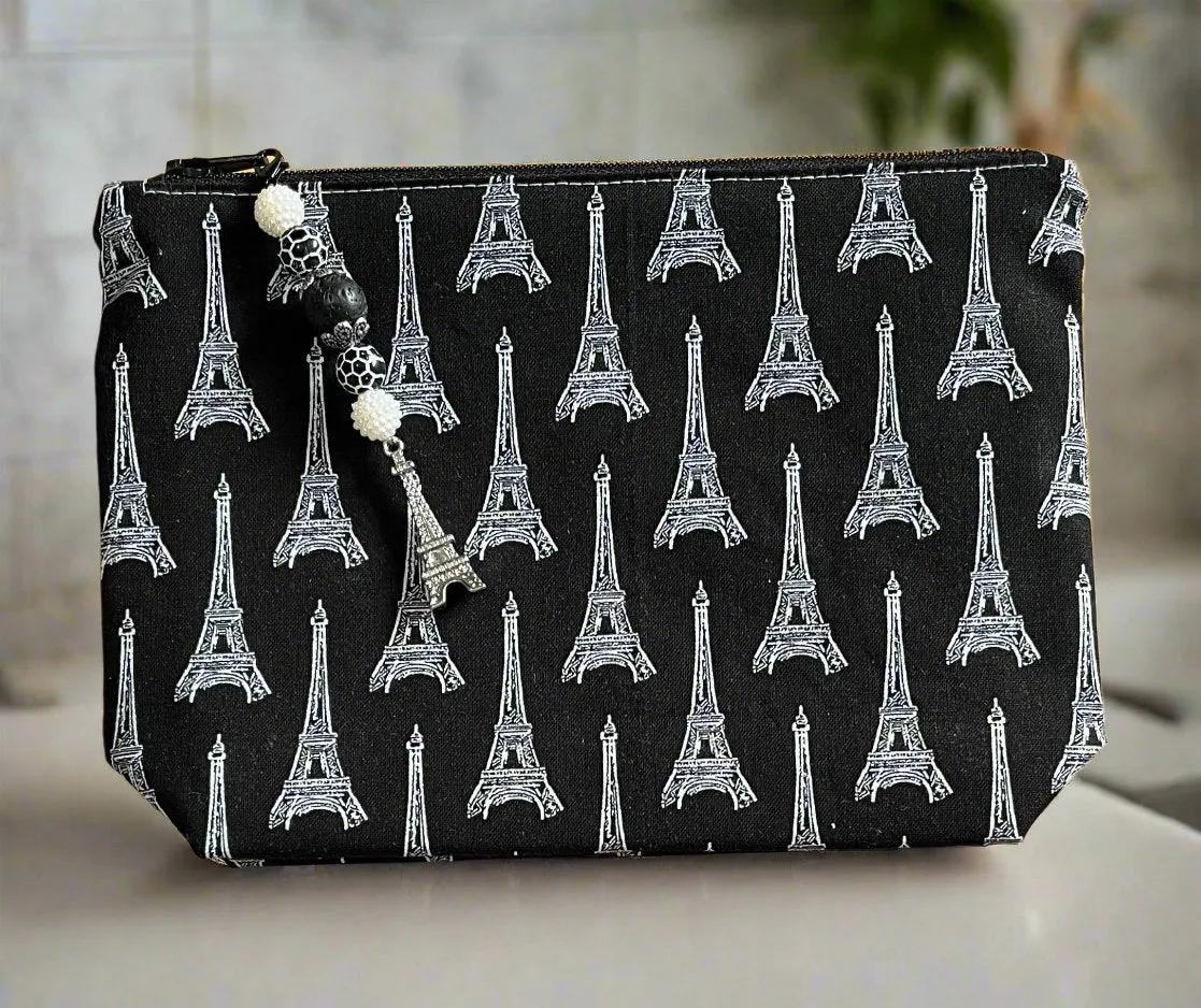 Eiffel Tower pouch with boxed bottom - 19cm x 14cm with Zipper Charm