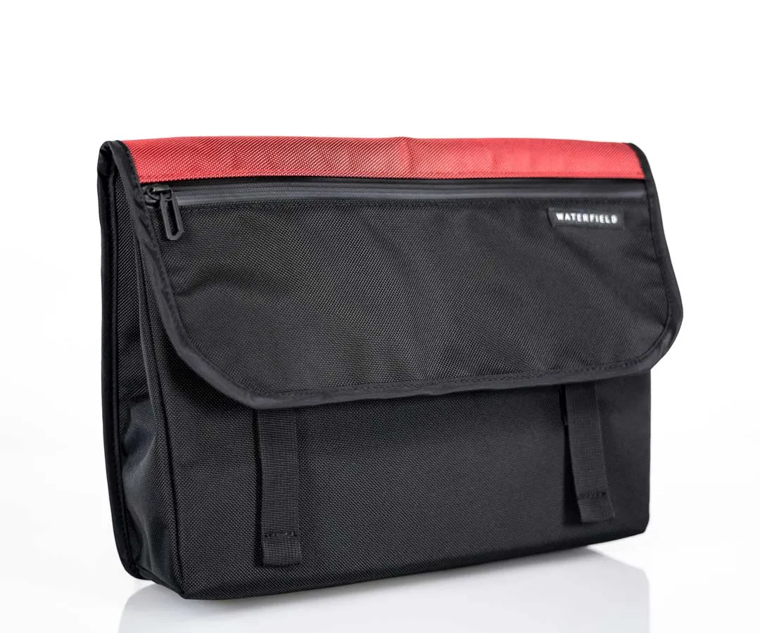 Essential Messenger Laptop Bag