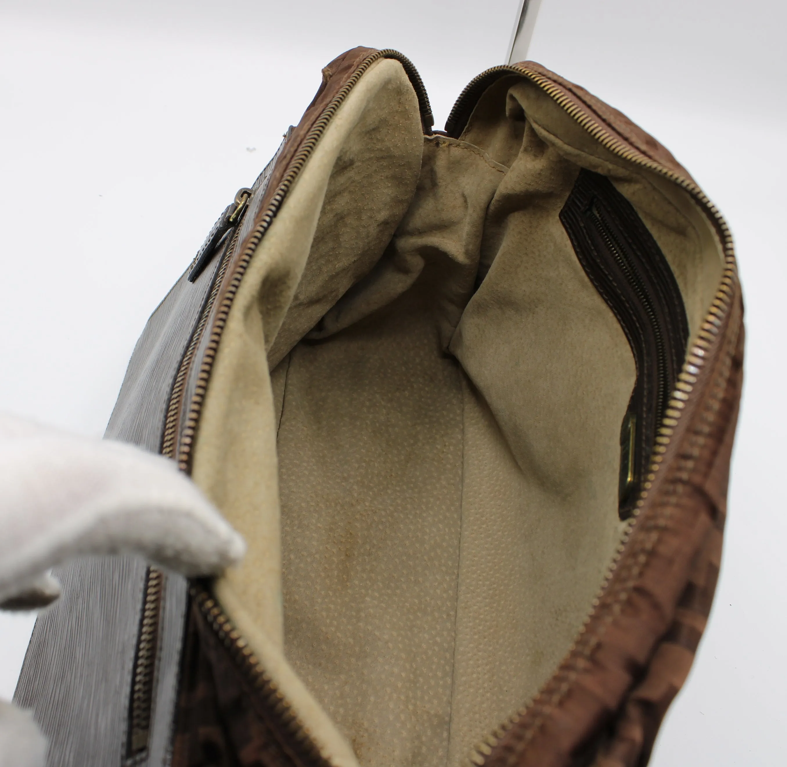 Fendi Messenger Bag Zucca FF Leather Flap Vintage
