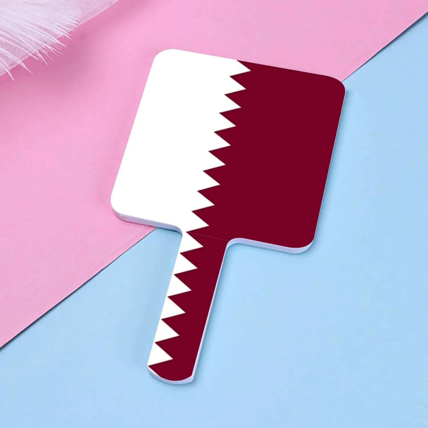 Funny The State of Qatar Flag Makeup Mirror with Handle, Square Cosmetic Hand Mirror, Portable Travel Handheld Mirror for Shaving, Facial Care White 9×16Cm