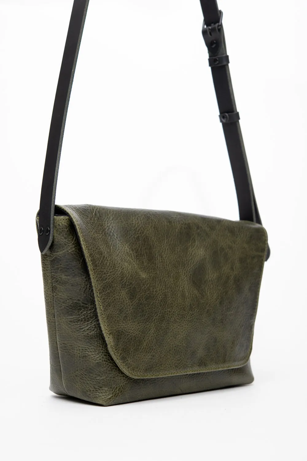 Leather satchel, messenger bag, postman bag BISCUIT model, handmade in Canada