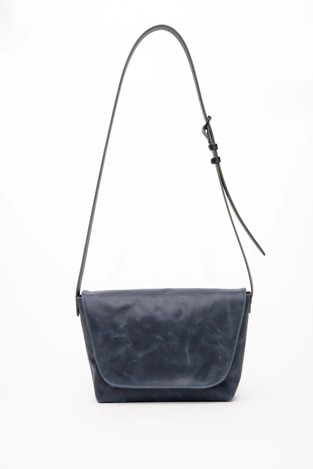 Leather satchel, messenger bag, postman bag BISCUIT model, handmade in Canada