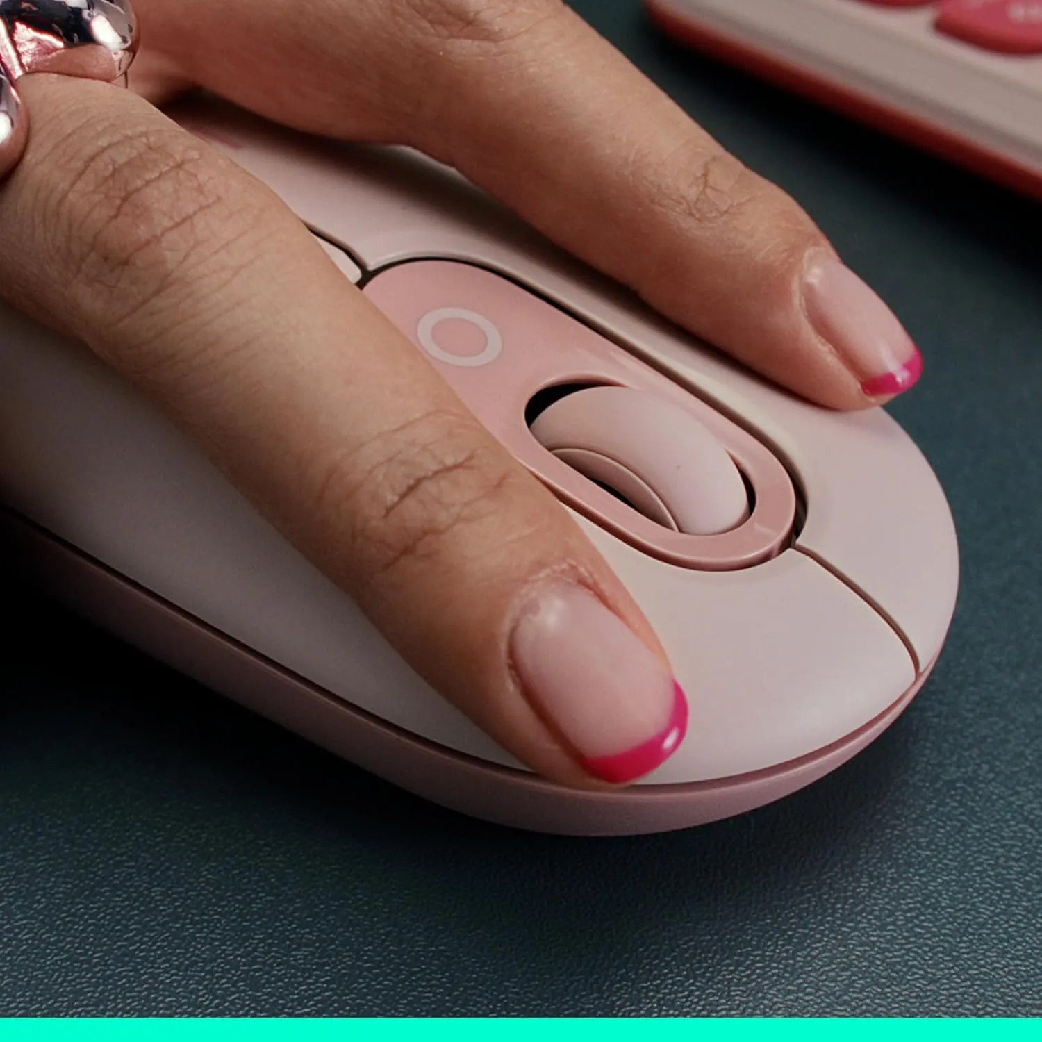 Logitech POP Mouse, Compact and Portable Wireless Bluetooth Mouse with Programmable Buttons and Quiet Clicks, Easy-Switch Between up to 3 Devices, Laptop, Tablet, PC - Lilac