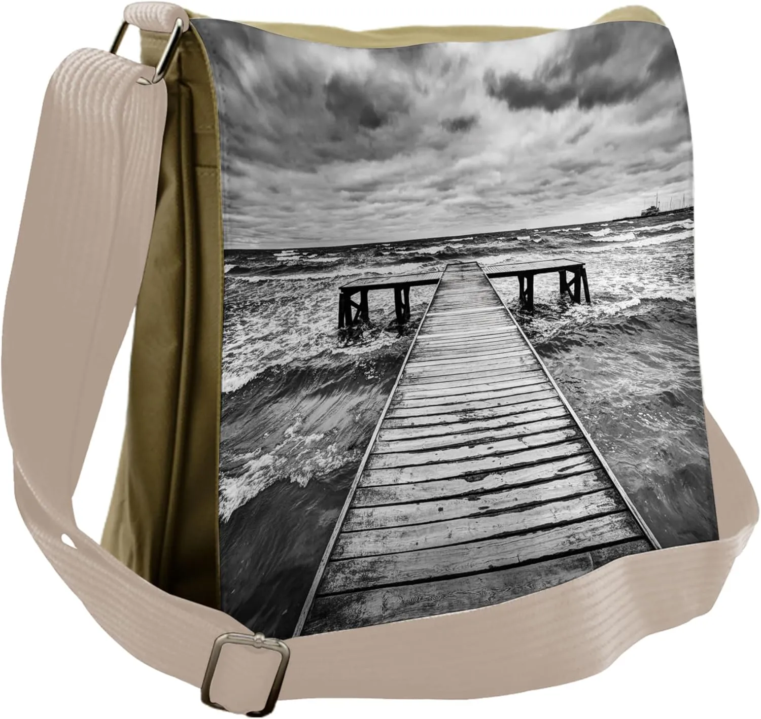 Lunarable Landscape Messenger Bag, Seastorm Dramatic Sky, Unisex Cross-body