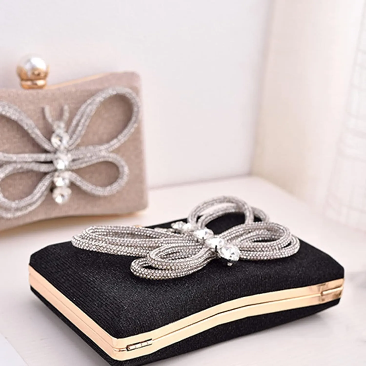 LUOZZY Butterfly Clutch Rhinestone Purse Sparkly Evening Bag with Pearl Clasp Clutch Purse for Women Formal Event Prom Party