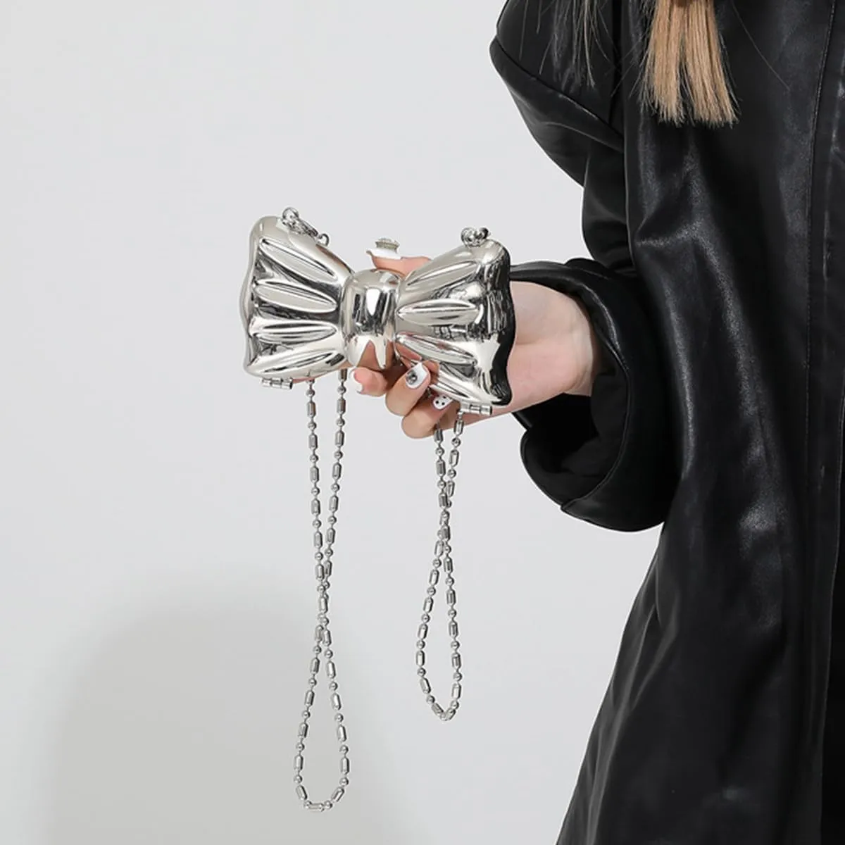 Mini Women Metallic Bow Evening Clutch Bowknot Metal Handbag Cute Lipstick Bag Purse Chain Shoulder Bag for Party