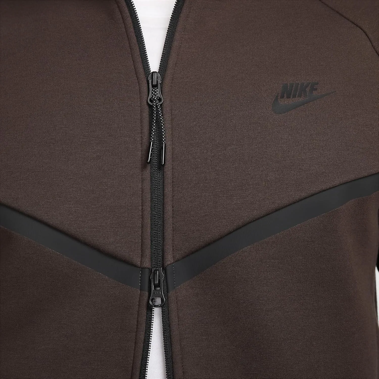 Nike Tech Men's Full-Zip Windrunner Hoodie (HV0949-237, Baroque Brown/Black)