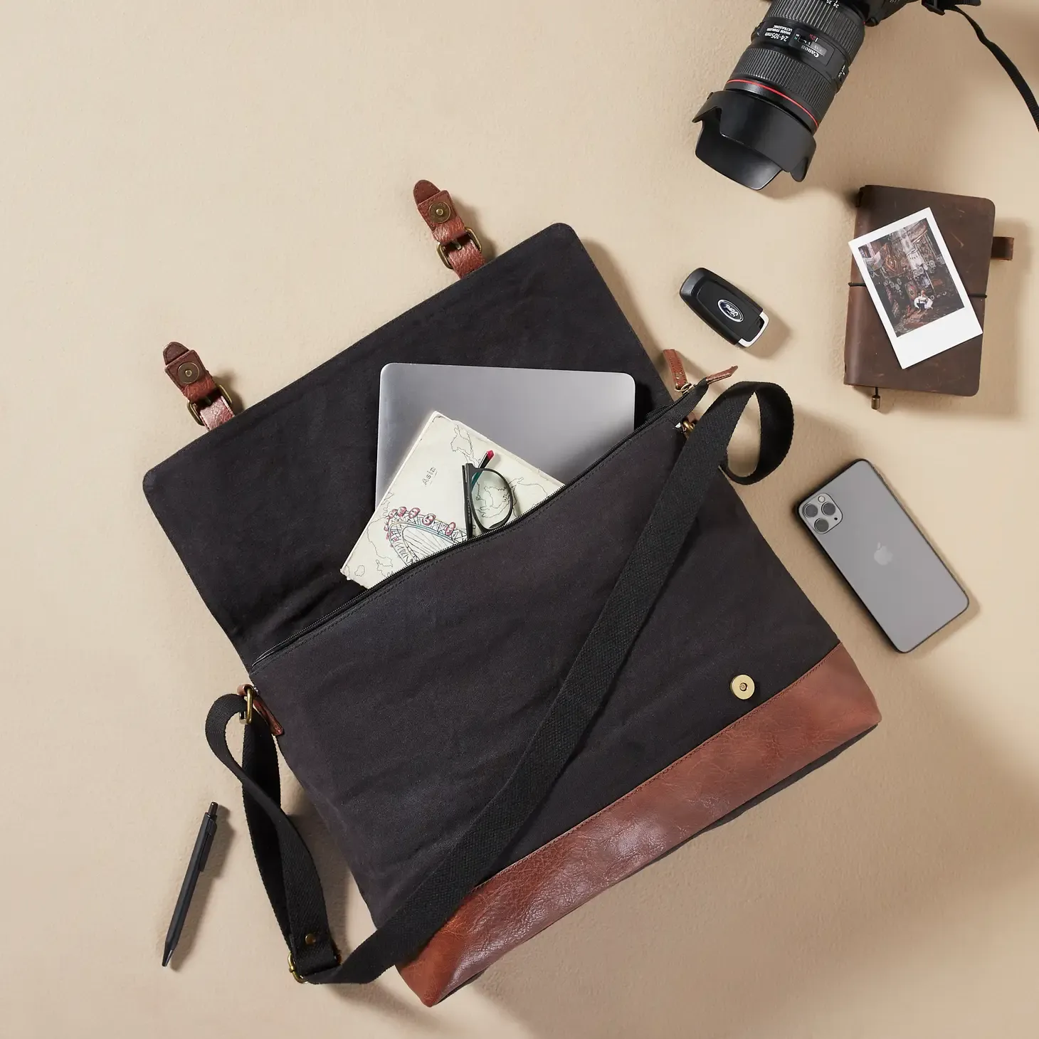 Parker Messenger Bag-Black