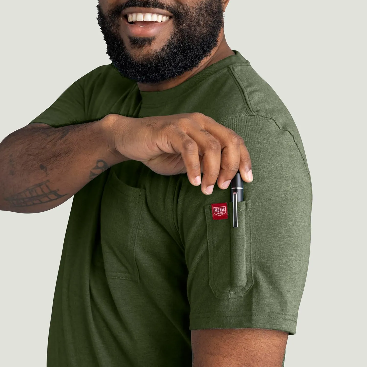 Red Kap Men's Short Sleeve Heavyweight Slim Fit Cotton T-Shirt