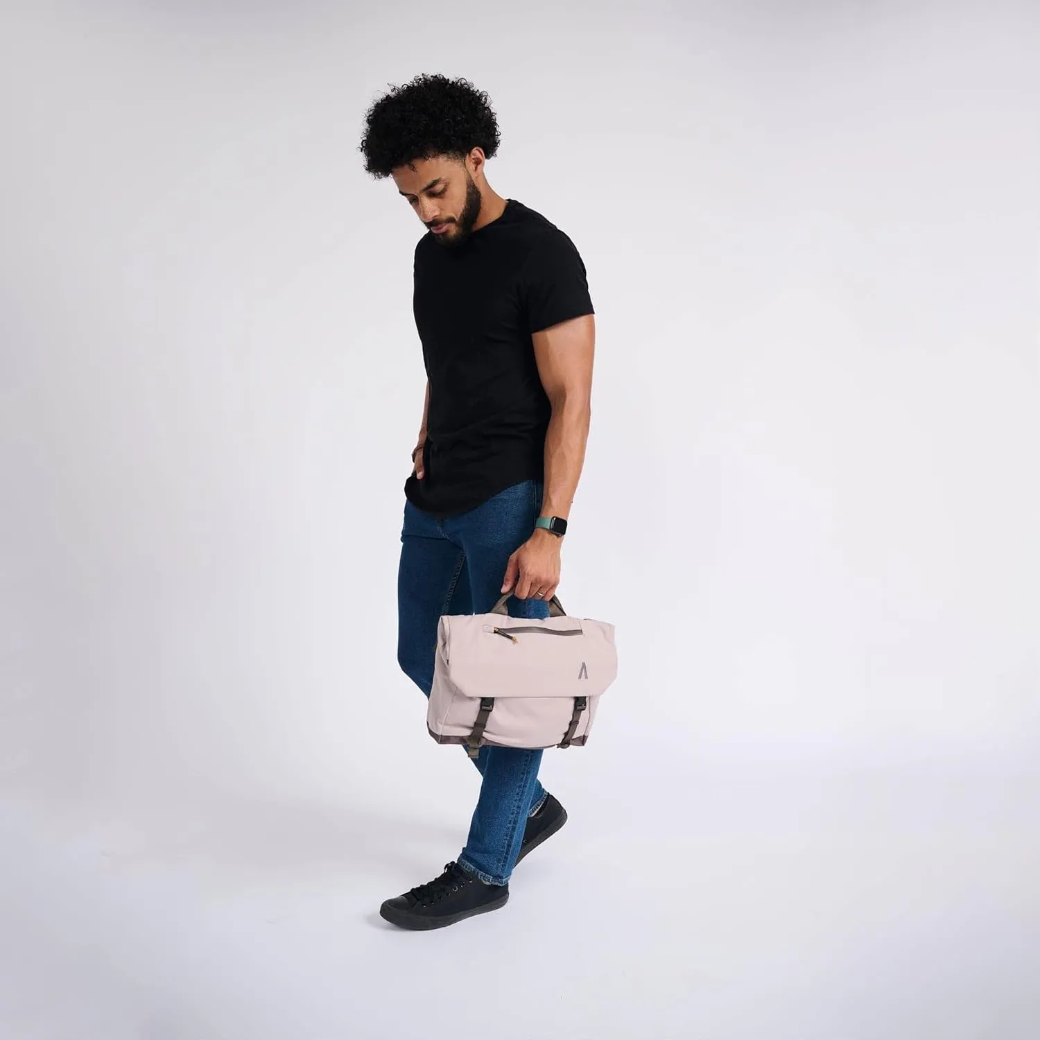 Rennen Shoulder Travel Bag