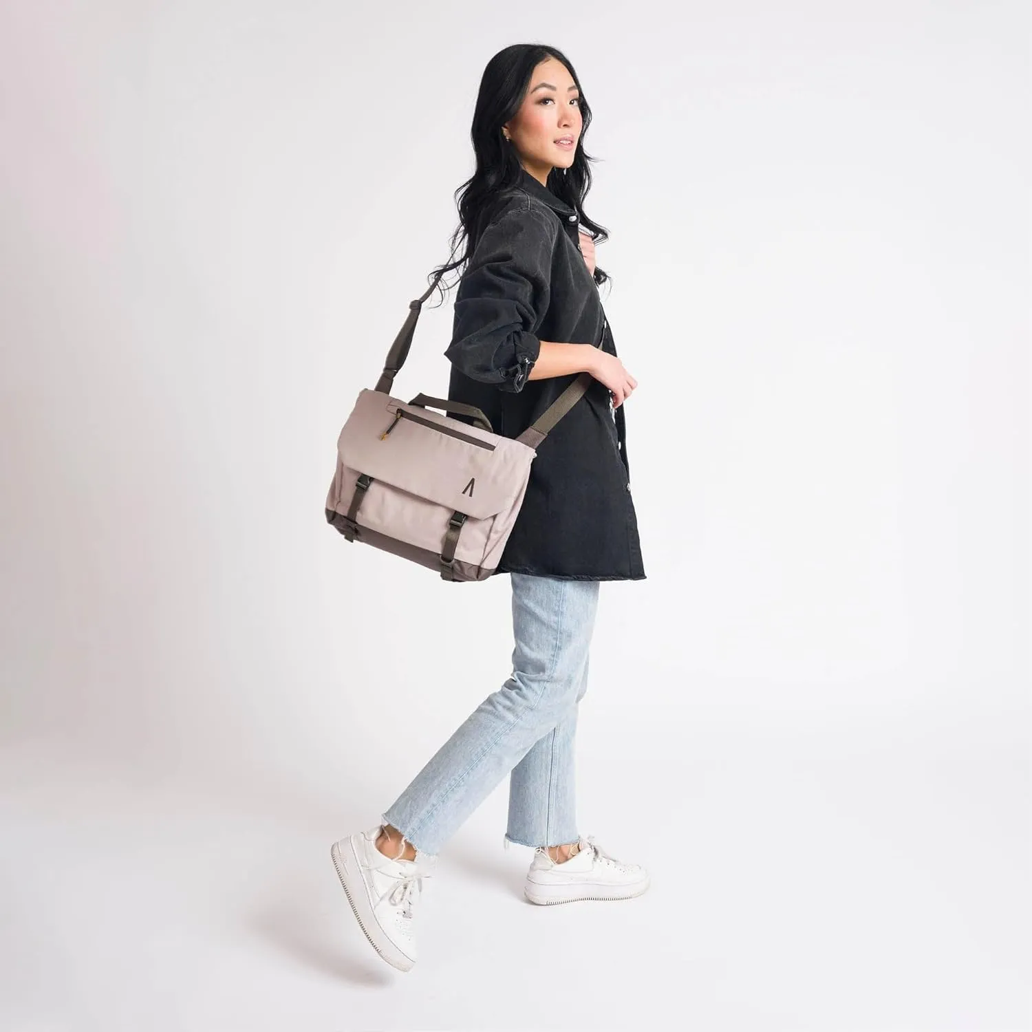Rennen Shoulder Travel Bag
