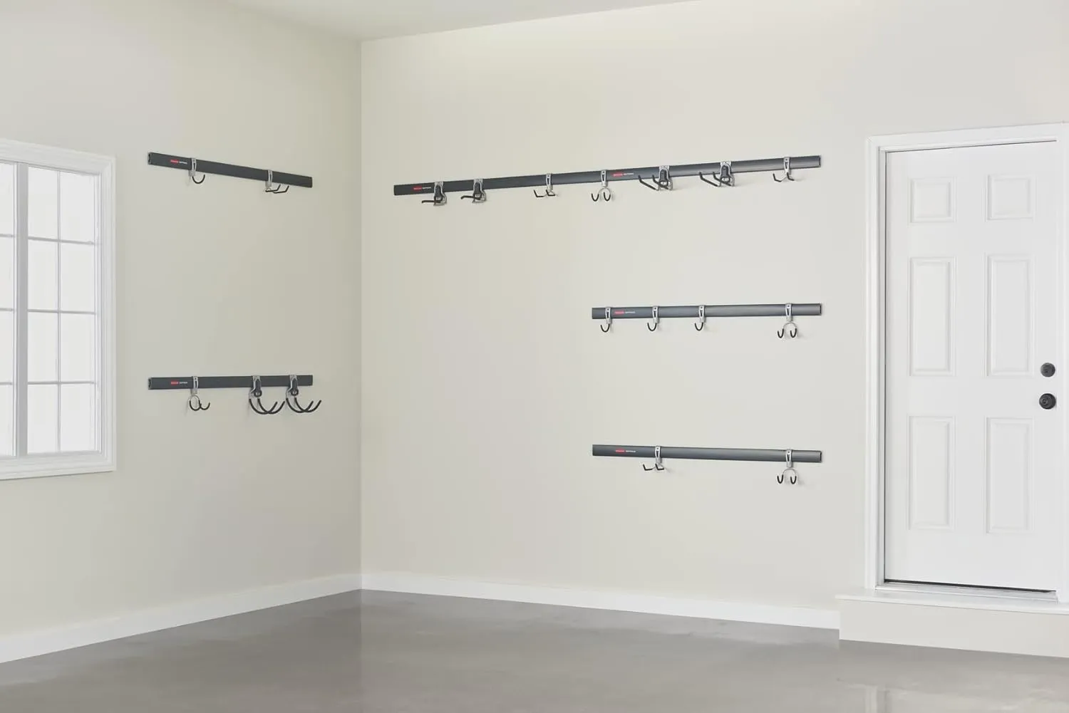 Rubbermaid 24-Piece FastTrack Garage Wall-Mounted Storage Kit, 6 Rails and 18 Hooks, Black, for Home/House/Tool/Sports/Equipment/Utility Purposes