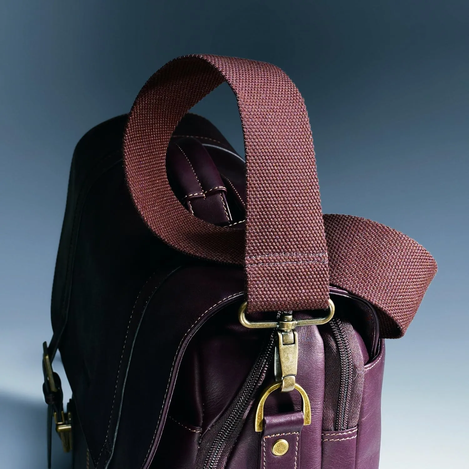 Samsonite Colombian Leather Flap-Over Messenger Bag