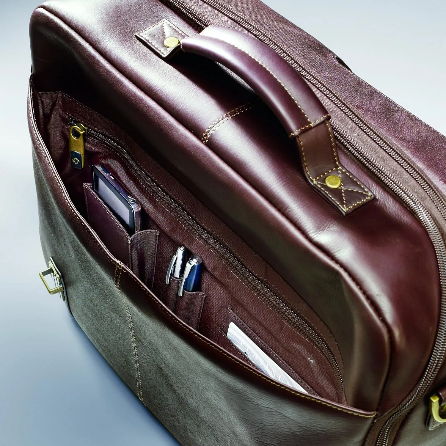 Samsonite Colombian Leather Flap-Over Messenger Bag