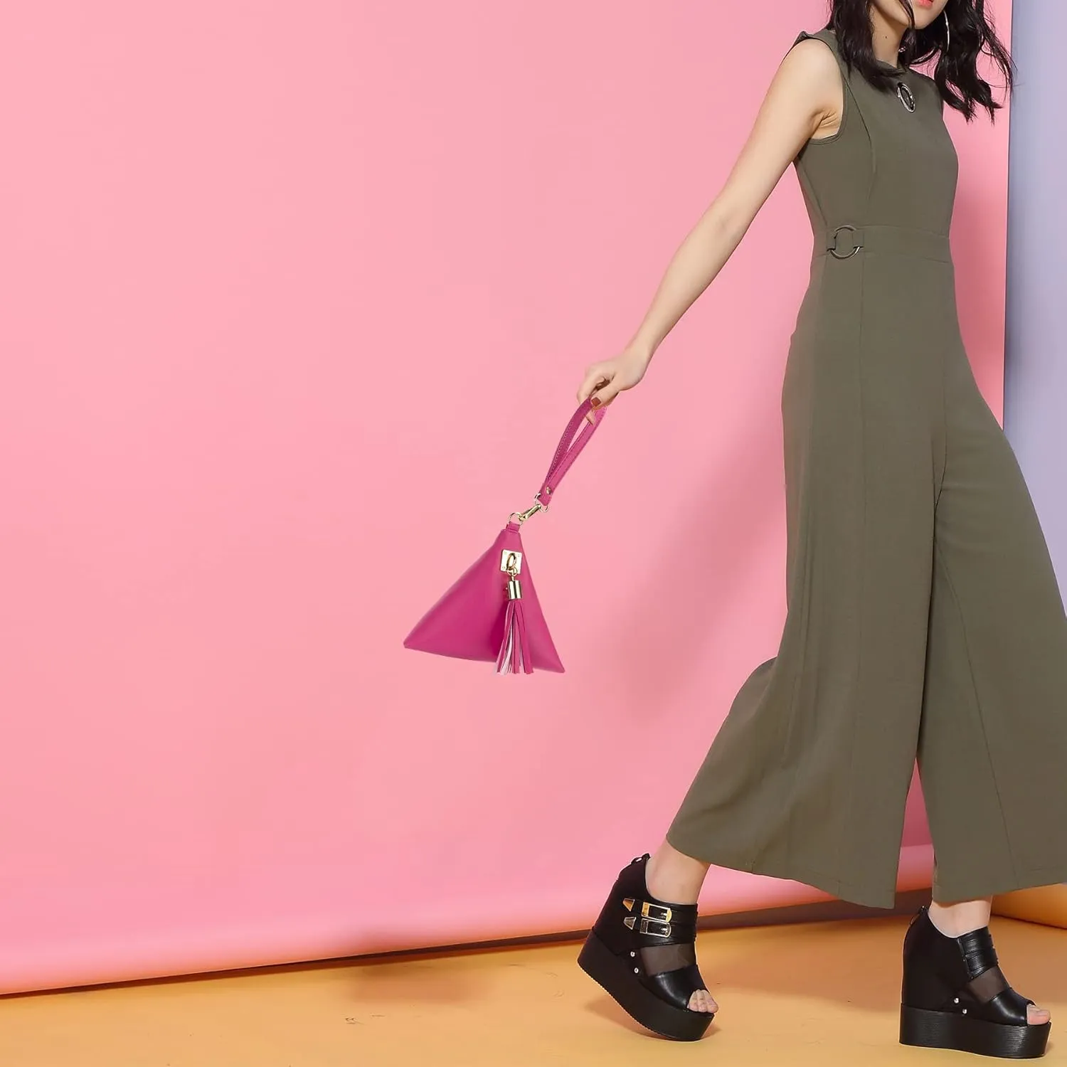 Women Leather Clutch Wallet Triangle Wristlet Purse with Wrist Strap