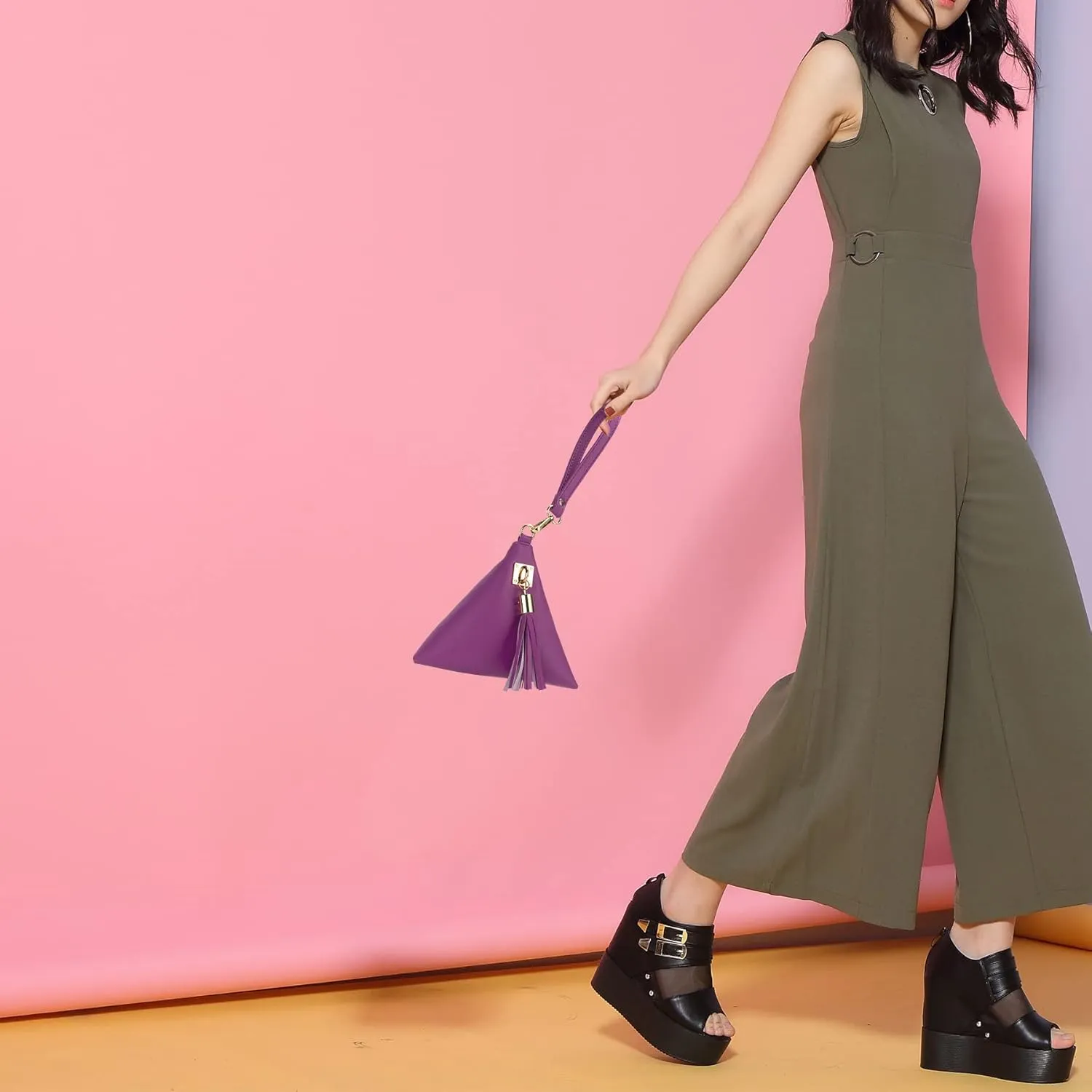 Women Leather Clutch Wallet Triangle Wristlet Purse with Wrist Strap