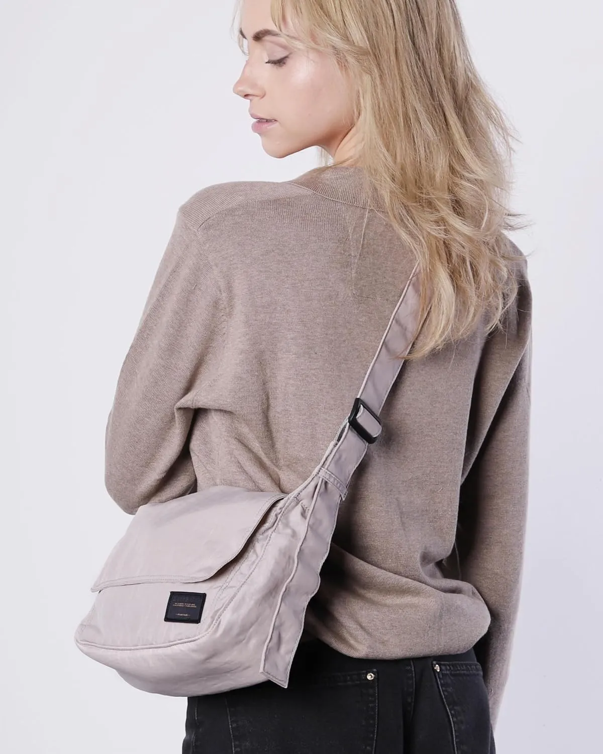 ZIMEGO Classic Crescent Crossbody Bag - Everyday Essential Travel Hobo Bag
